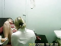 Blonde taż-żjara tiegħi tabib.