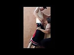 Iffilmjar-blowjob tal-prostitute fi Sqaq il-