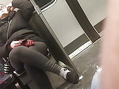 Dwiefer ħafna sexy dangle tease